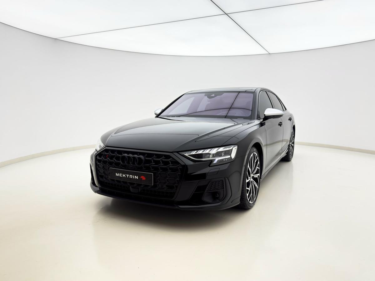 Audi S8