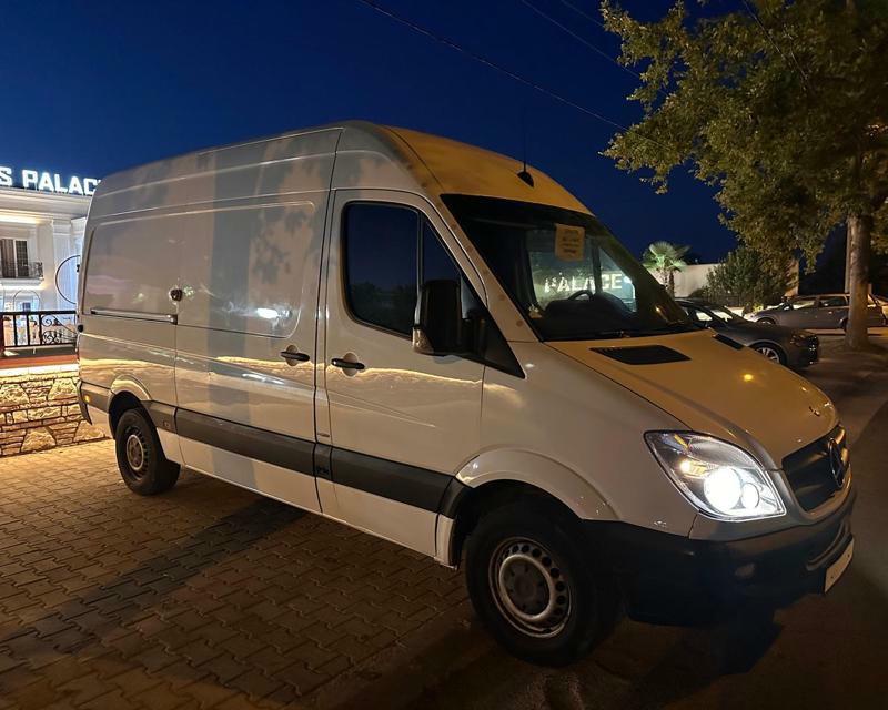 Mercedes-Benz Sprinter