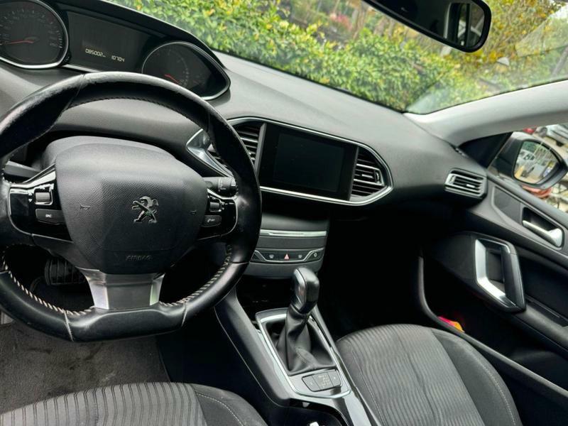 Peugeot 306