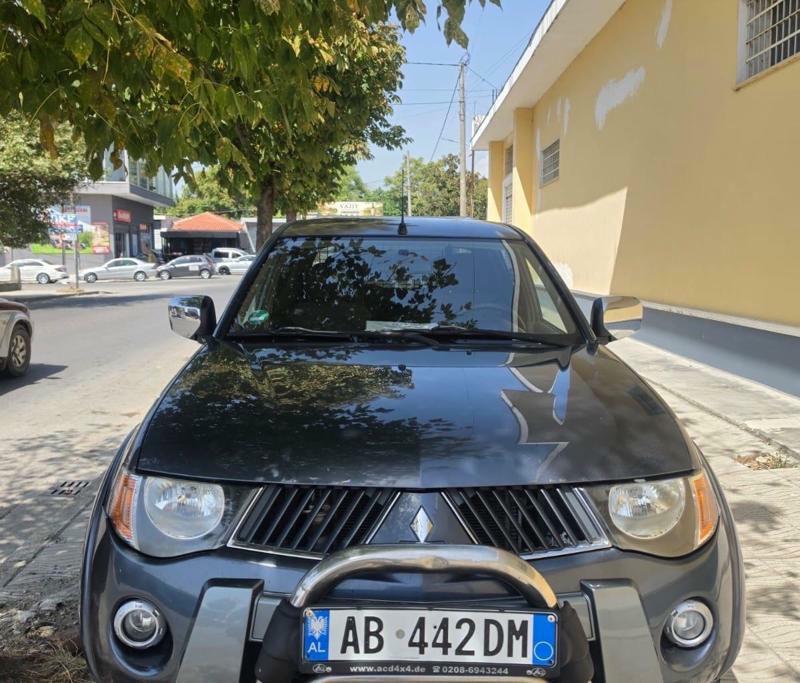 Mitsubishi L200