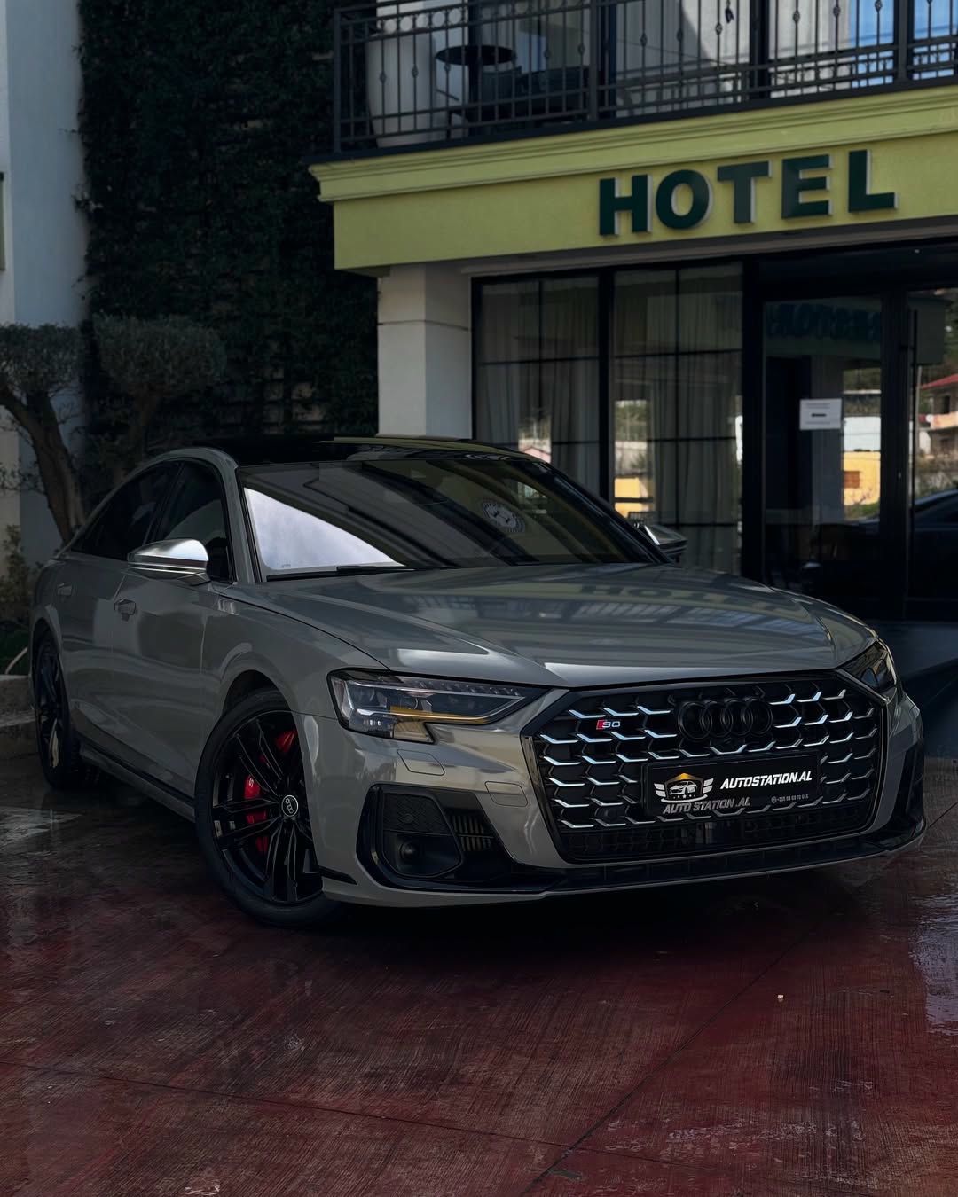 Audi S8 2023 - foto 1