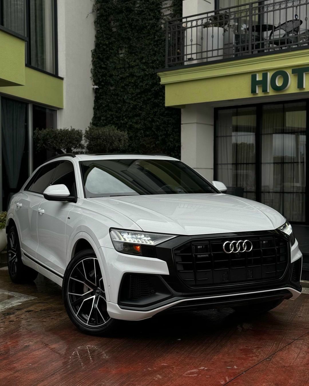 Audi Q8 2019 - foto 1