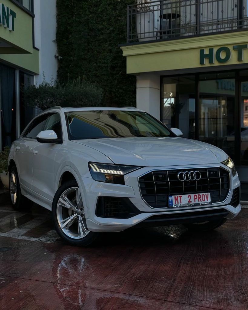 Audi Q8 2019 - foto 1
