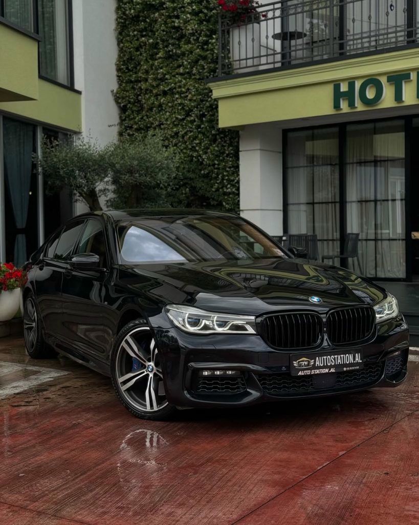 BMW 7 Series 2016 - foto 1