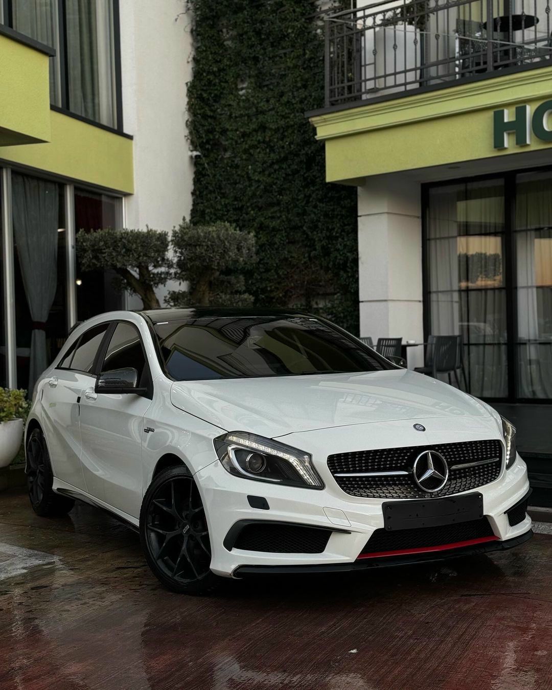 Mercedes-Benz A-Class 2013 - foto 1