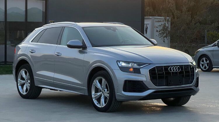 Audi Q8 2019 - foto 1