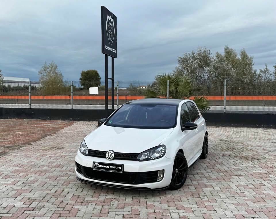 Volkswagen Golf GTI 2011 - foto 1