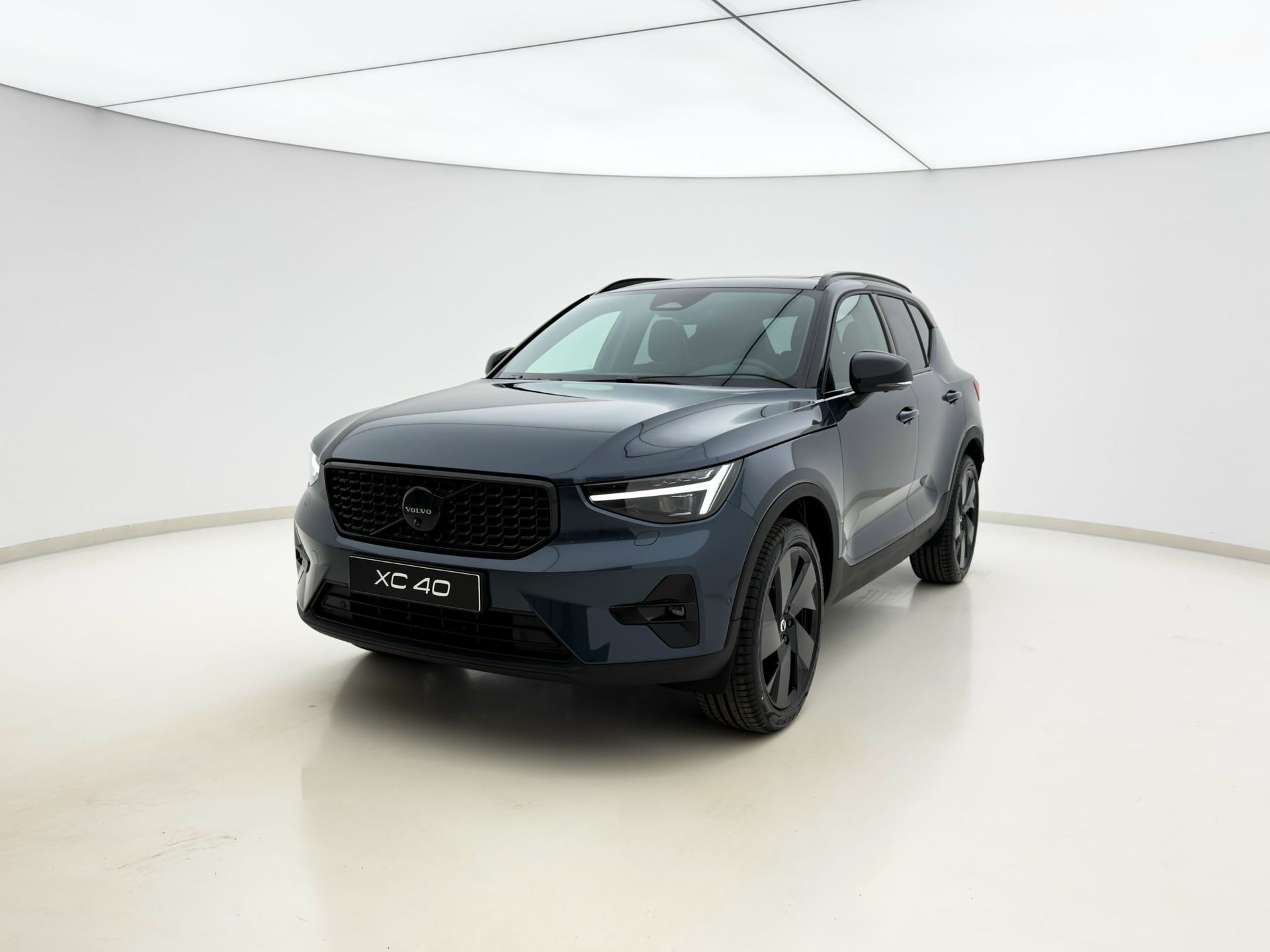 Volvo XC40 2025 - foto 1