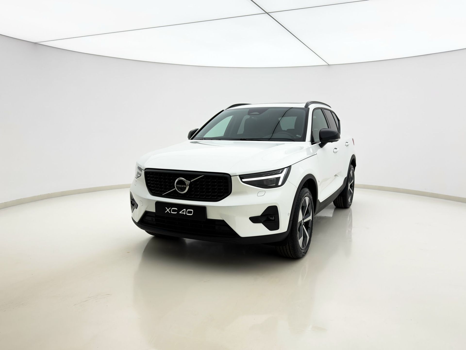 Volvo XC40 2024 - foto 1