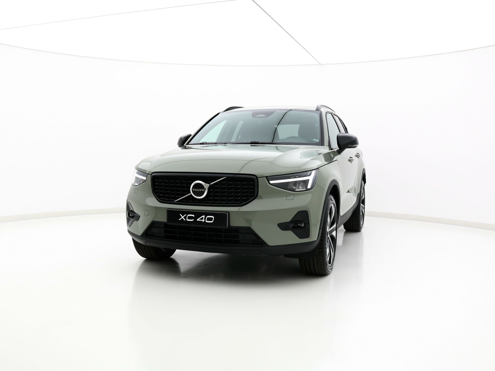 Volvo XC40 2024 - foto 1