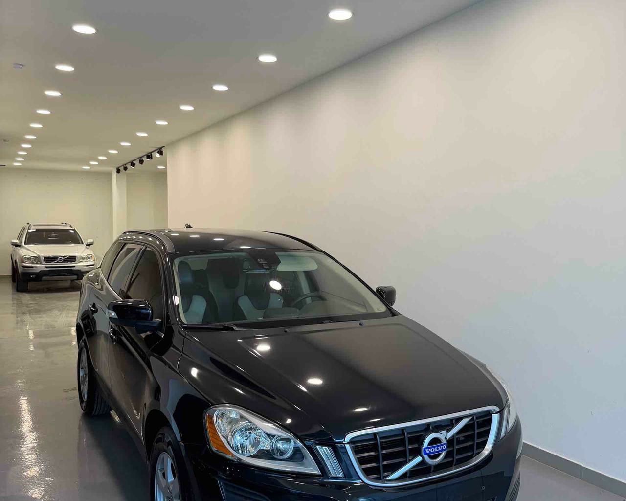 Volvo XC60 2010 - foto 1