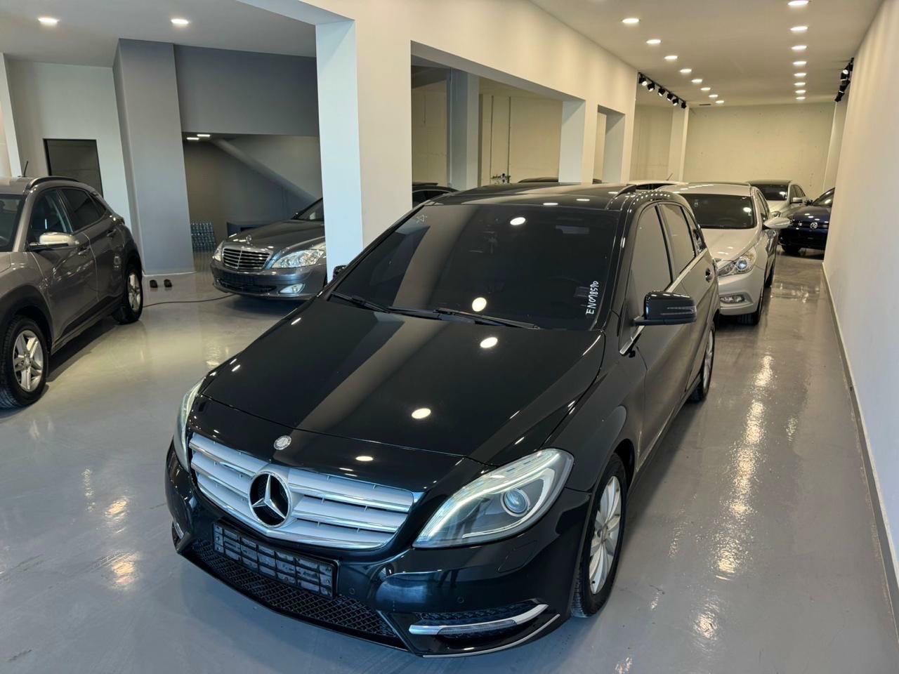 Mercedes-Benz B-Class 2014 - foto 1