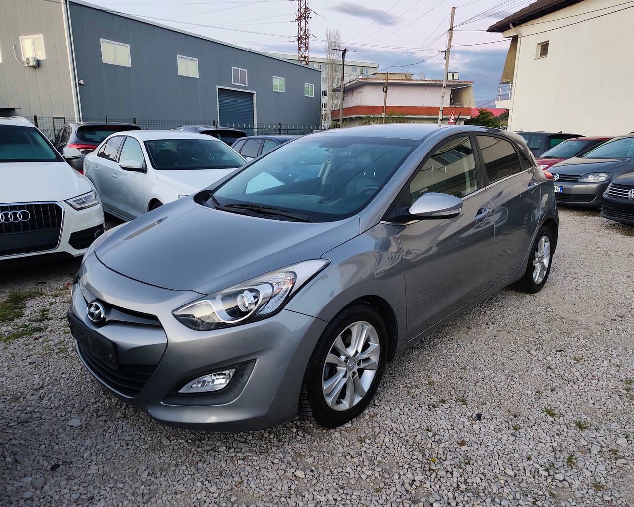Hyundai i30 2014 - foto 1
