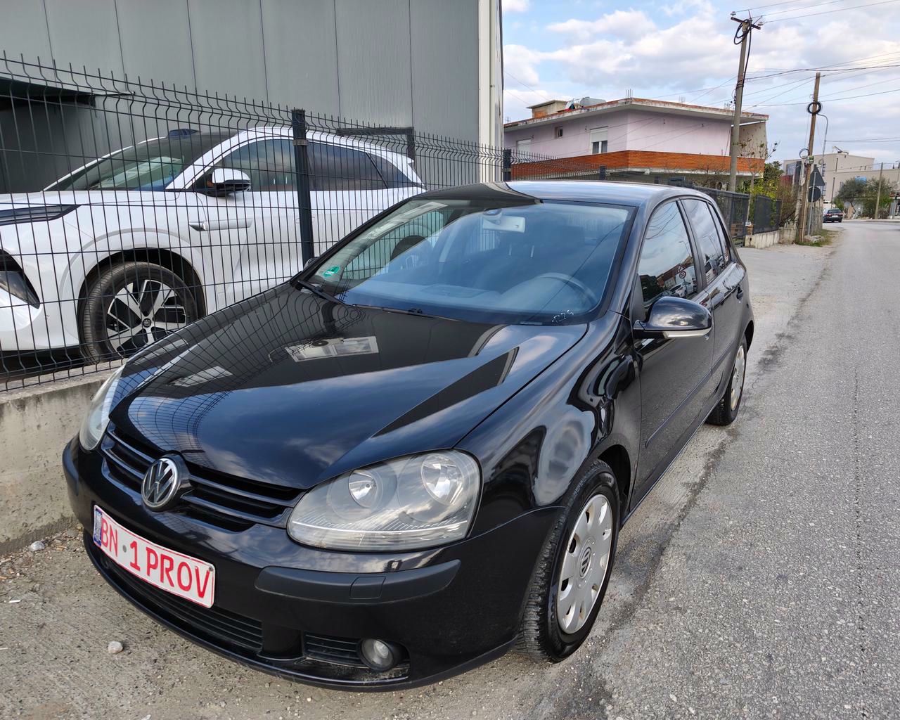 Volkswagen Golf 2004 - foto 1