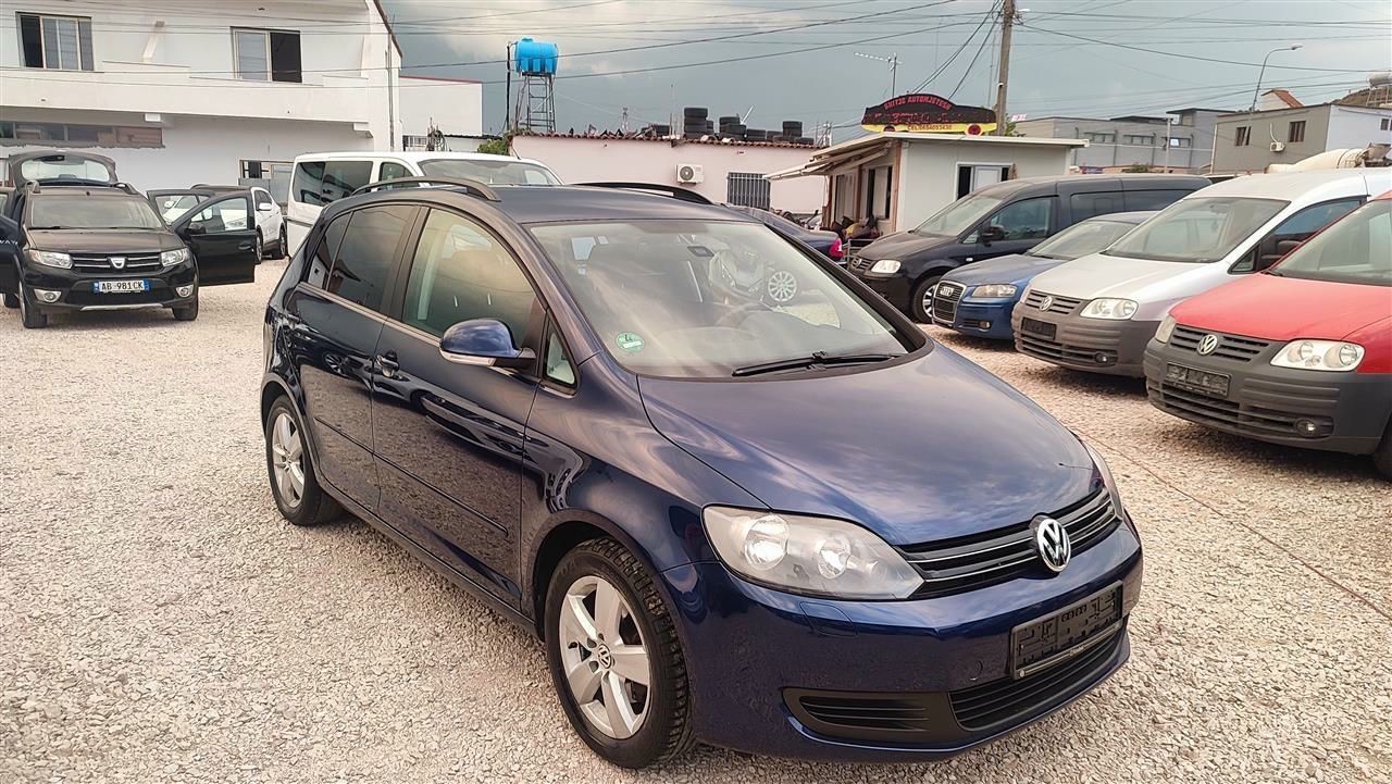 Volkswagen Golf 2009 - foto 1