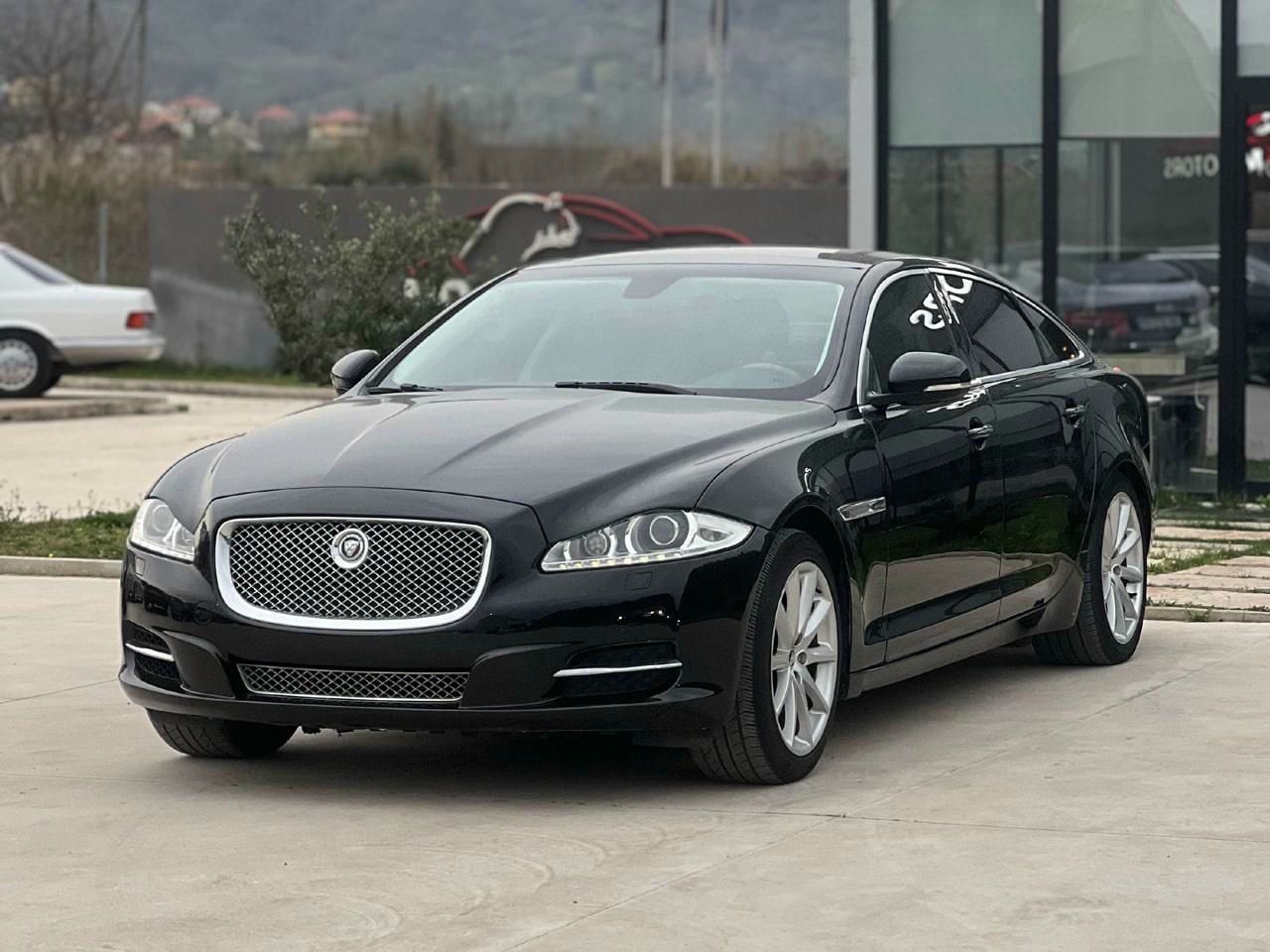 Jaguar XJ 2010 - foto 1