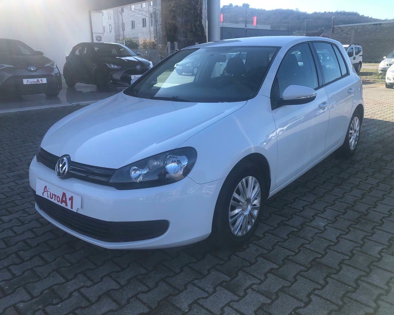 Volkswagen Golf 2011 - photo 1