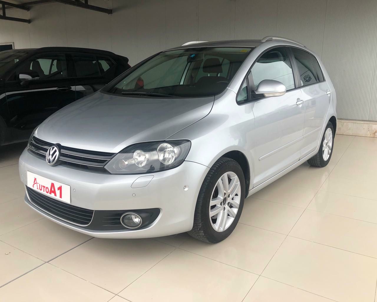 Volkswagen Golf 2011 - foto 1