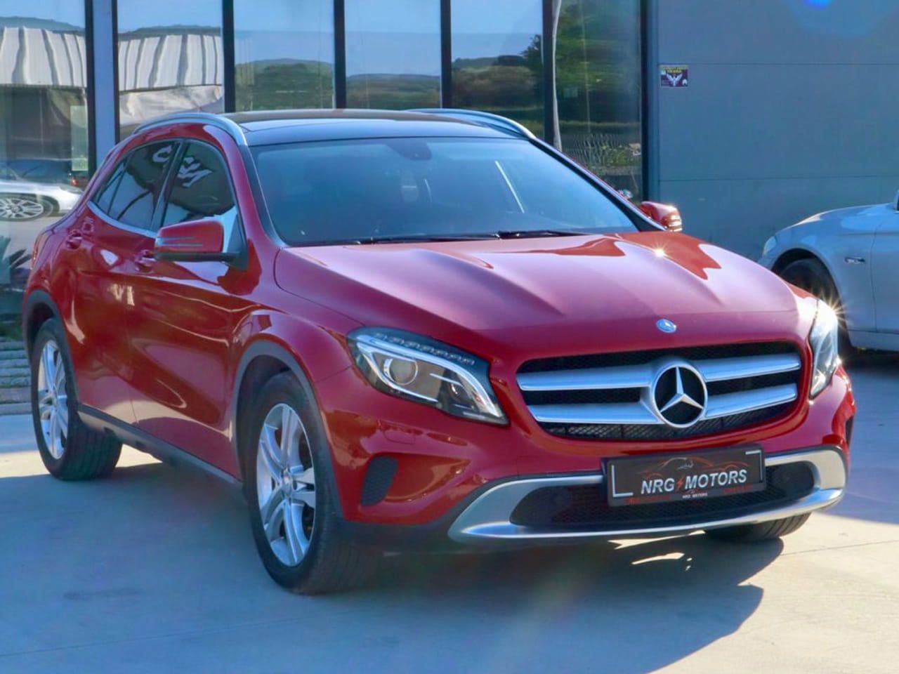 Mercedes-Benz GLA 2015 - foto 1