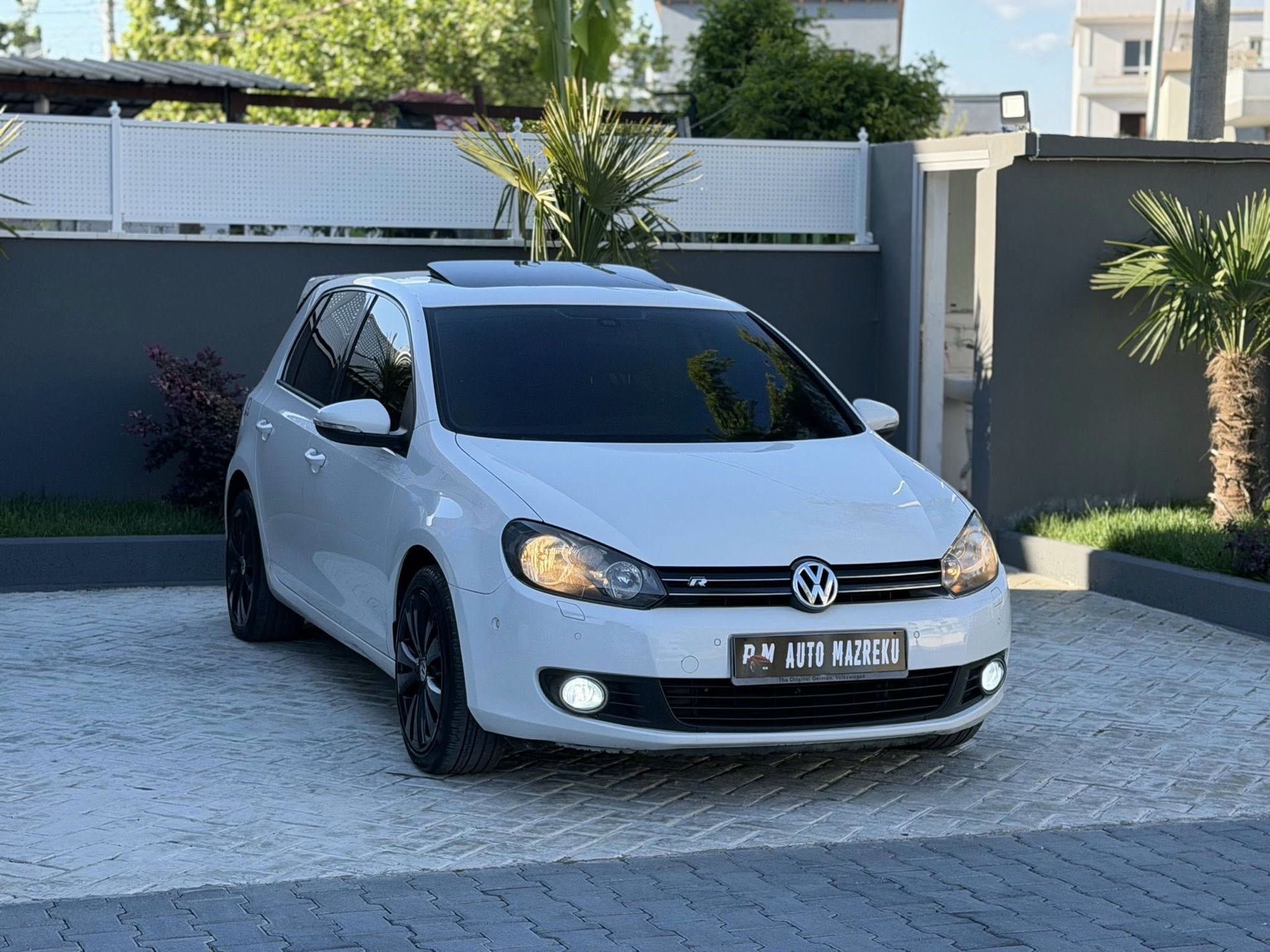 Volkswagen Golf 2011 - foto 1