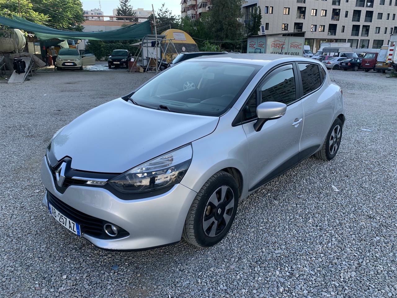Renault Clio 2013 - photo 1