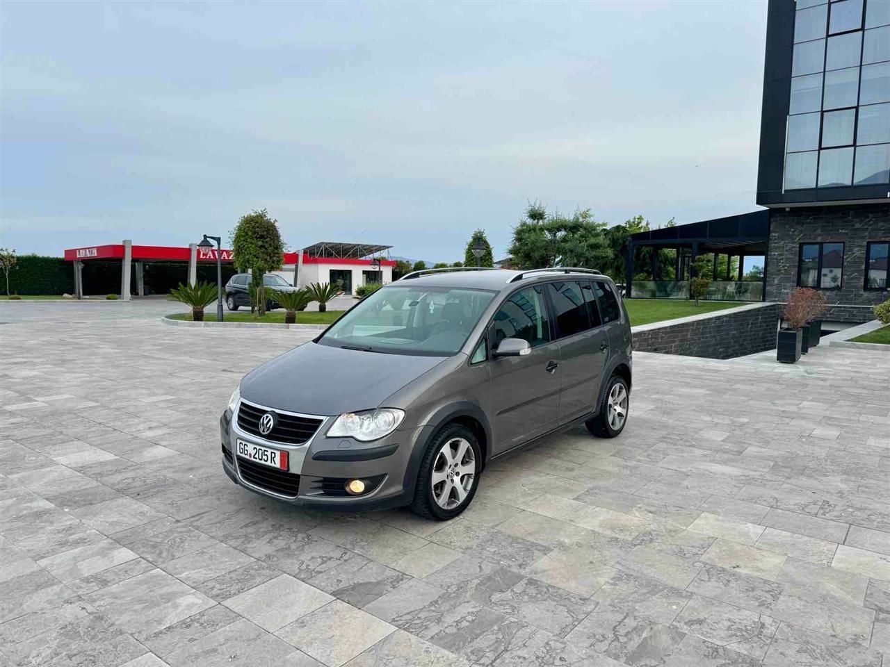 Volkswagen Touran 2007 - foto 1