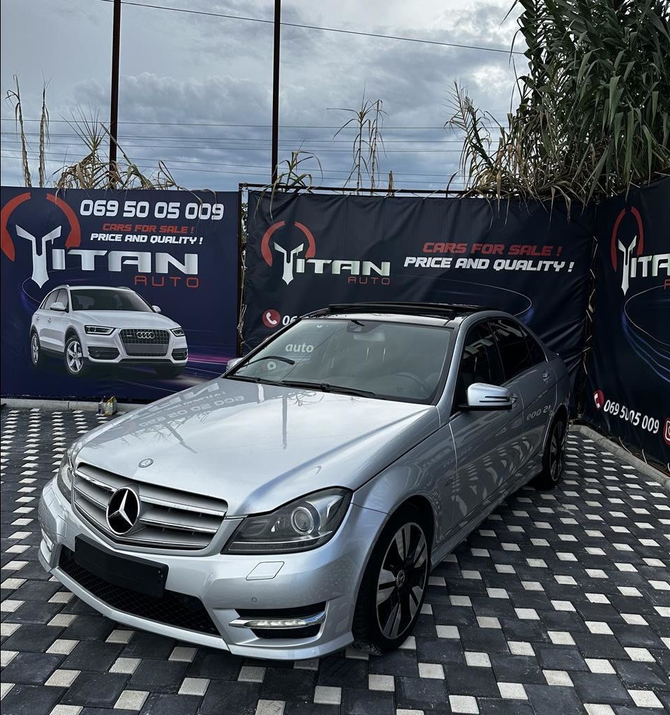 Mercedes-Benz C-Class 2012 - foto 1