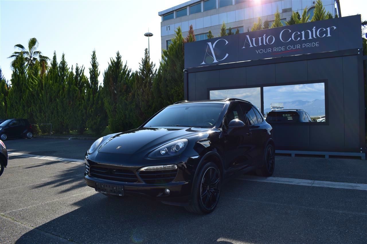 Porsche Cayenne 2012 - foto 1