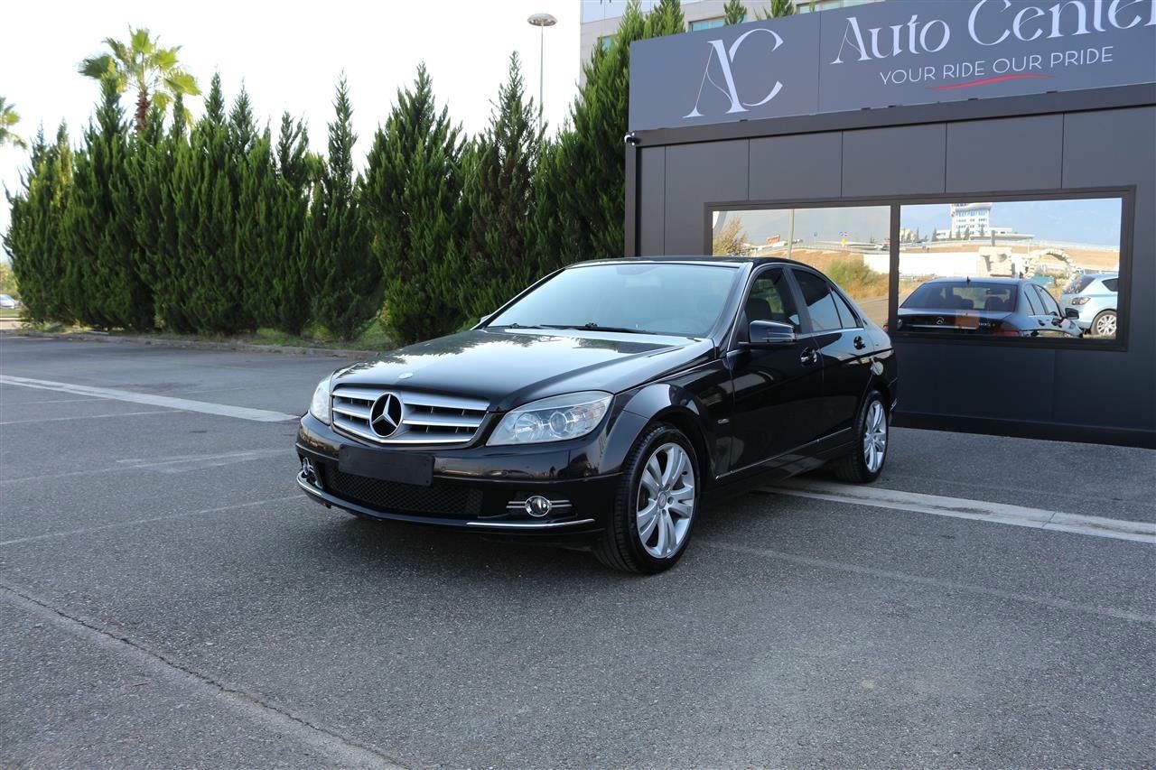 Mercedes-Benz C-Class 2009 - foto 1