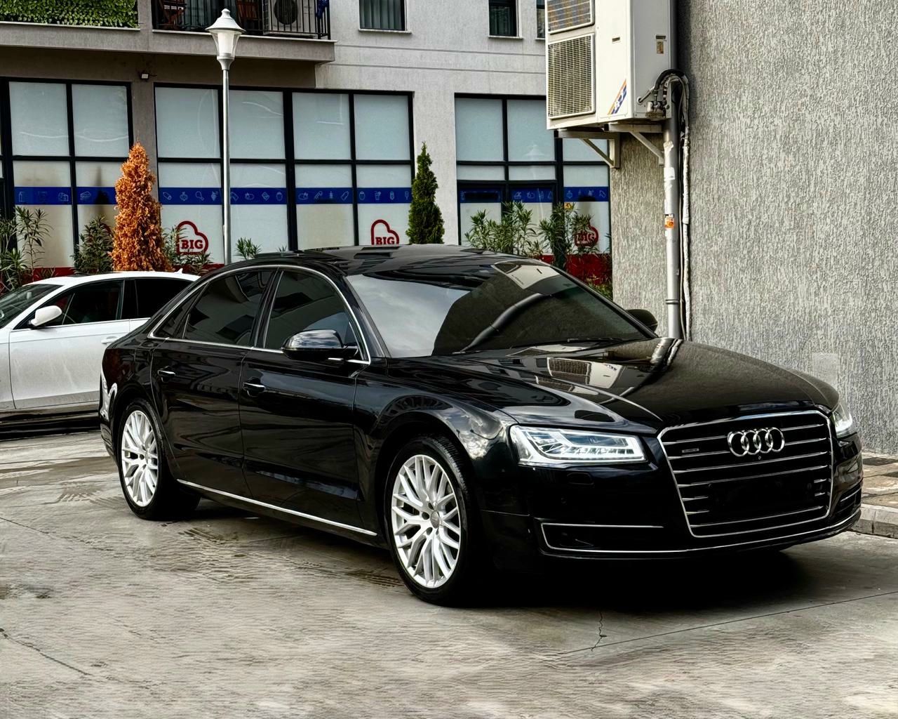 Audi A8 2015 - photo 1