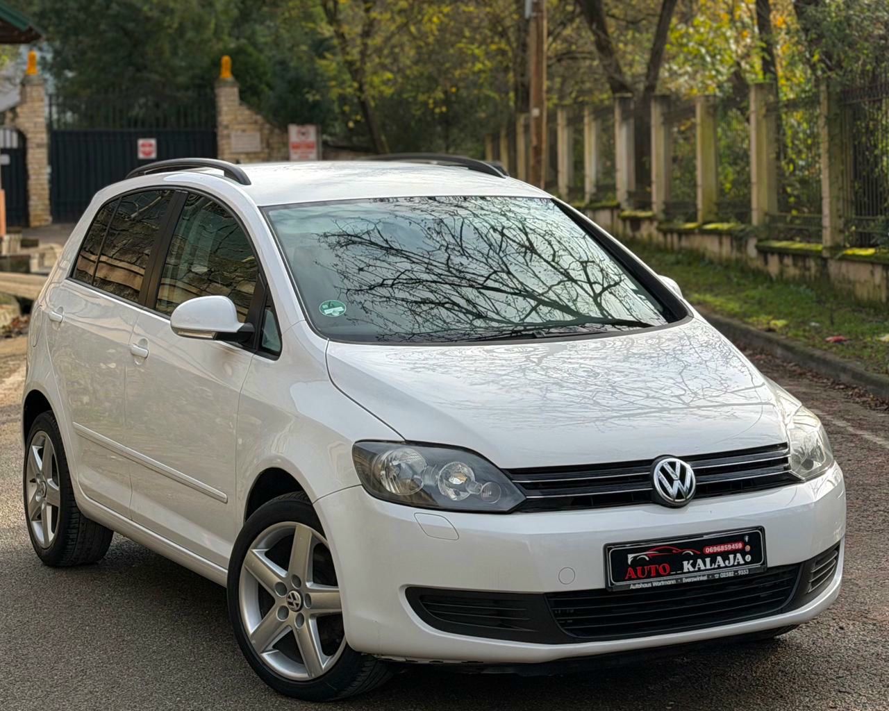 Volkswagen Golf 2010 - foto 1
