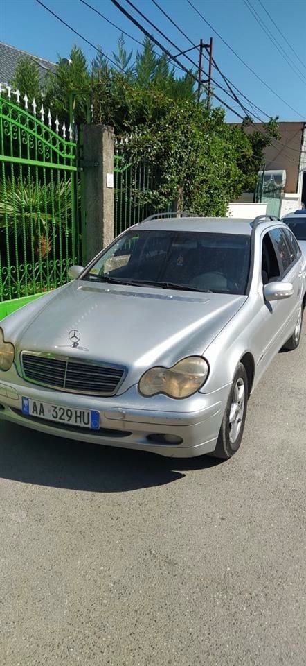 Mercedes-Benz 220 2003 - foto 1