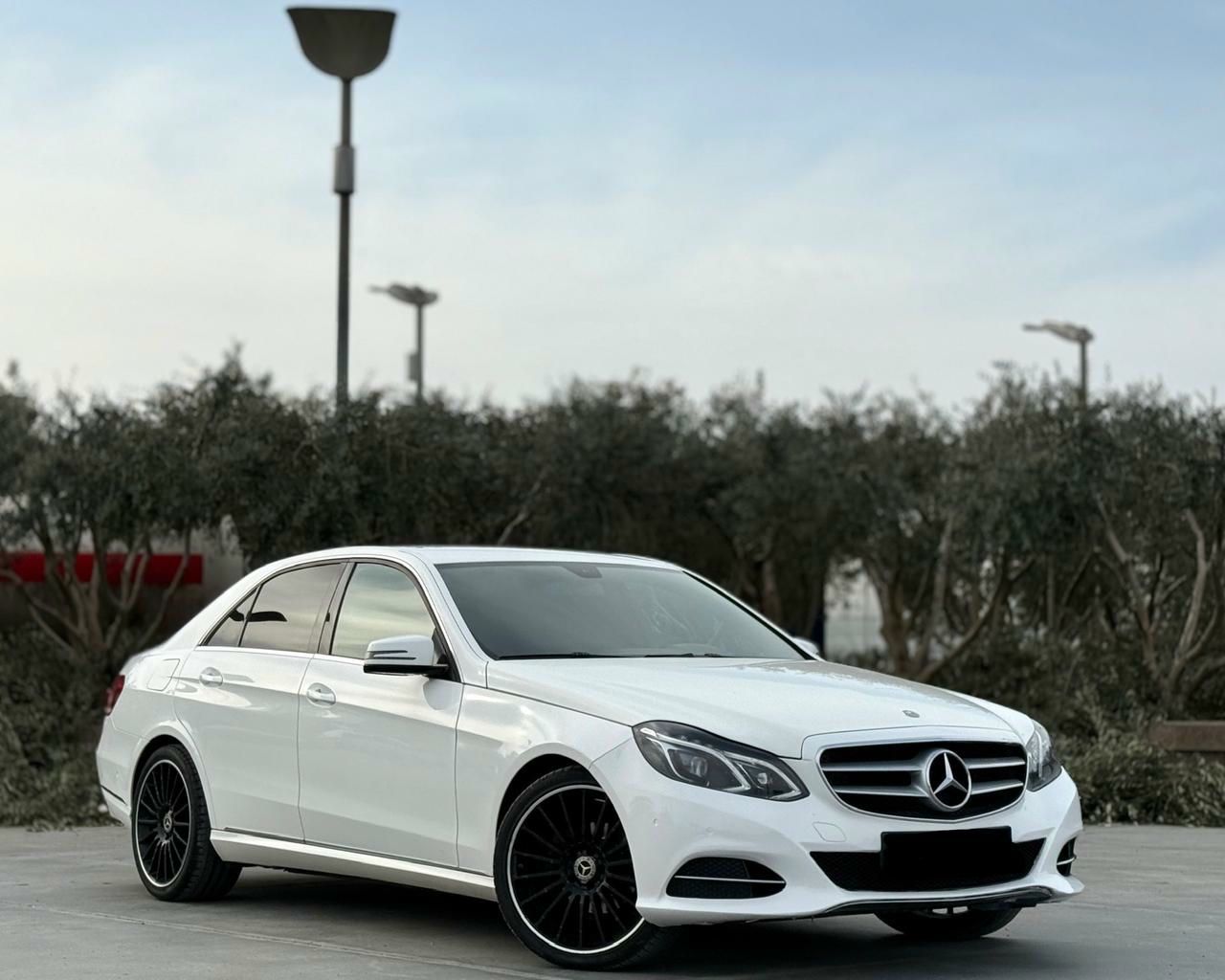 Mercedes-Benz E-Class 2016 - foto 1