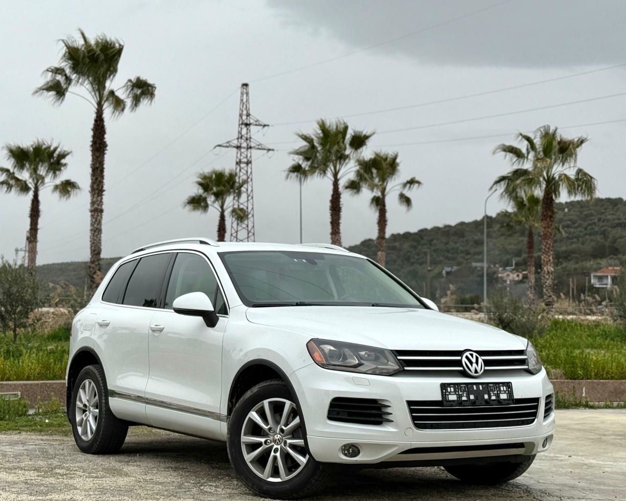 Volkswagen Touareg 2014 - foto 1