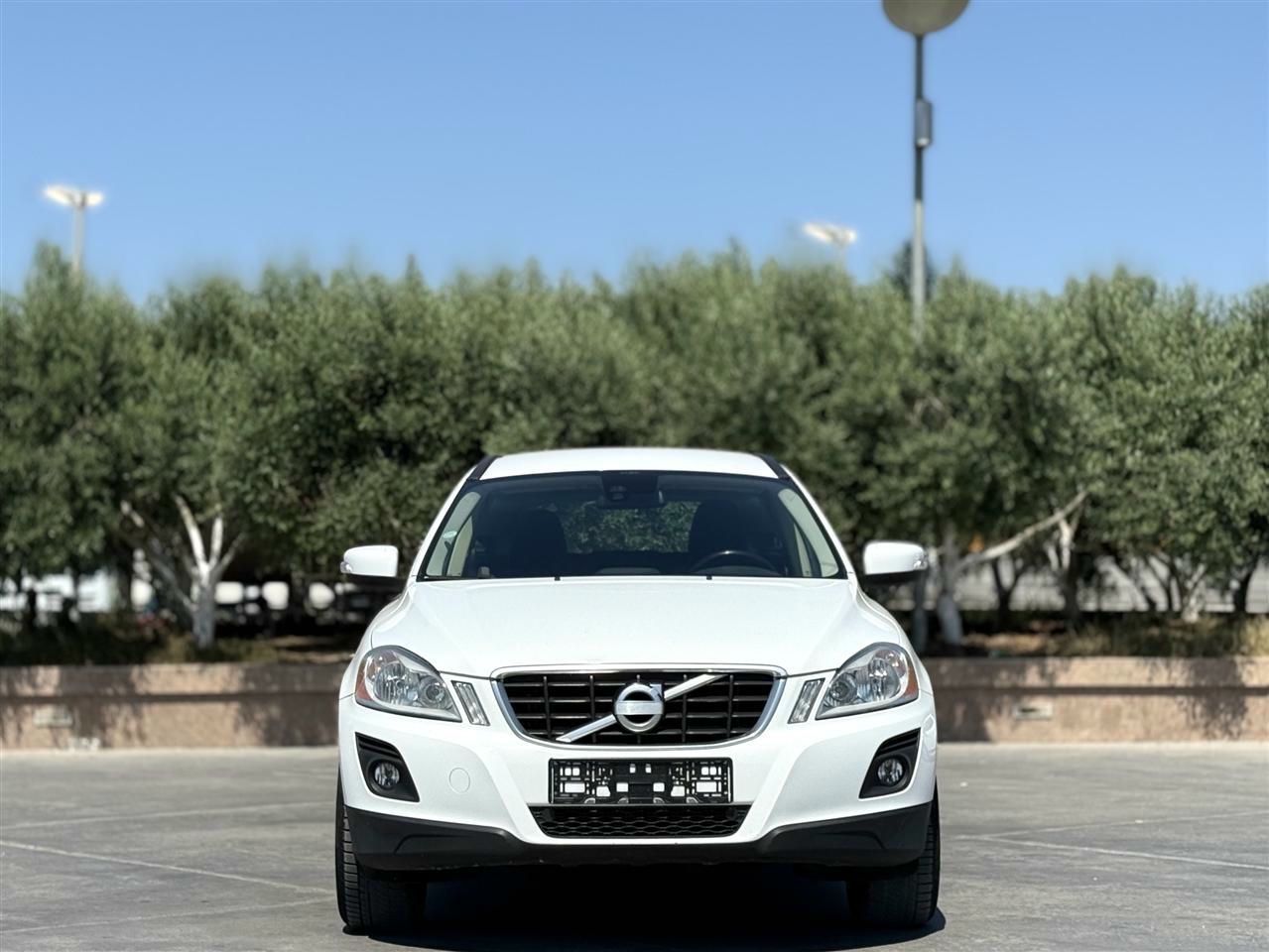 Volvo XC60 2011 - foto 1