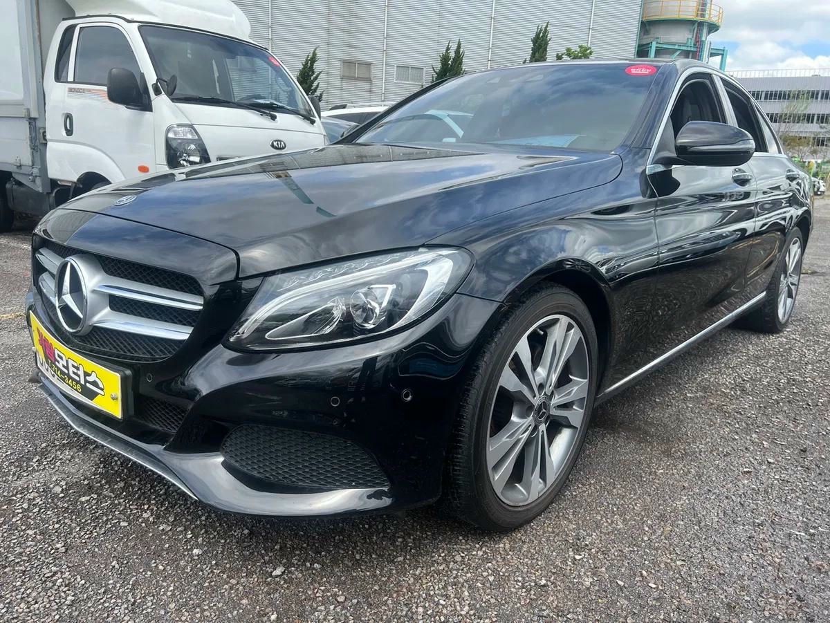 Mercedes-Benz C-Class 2018 - foto 1