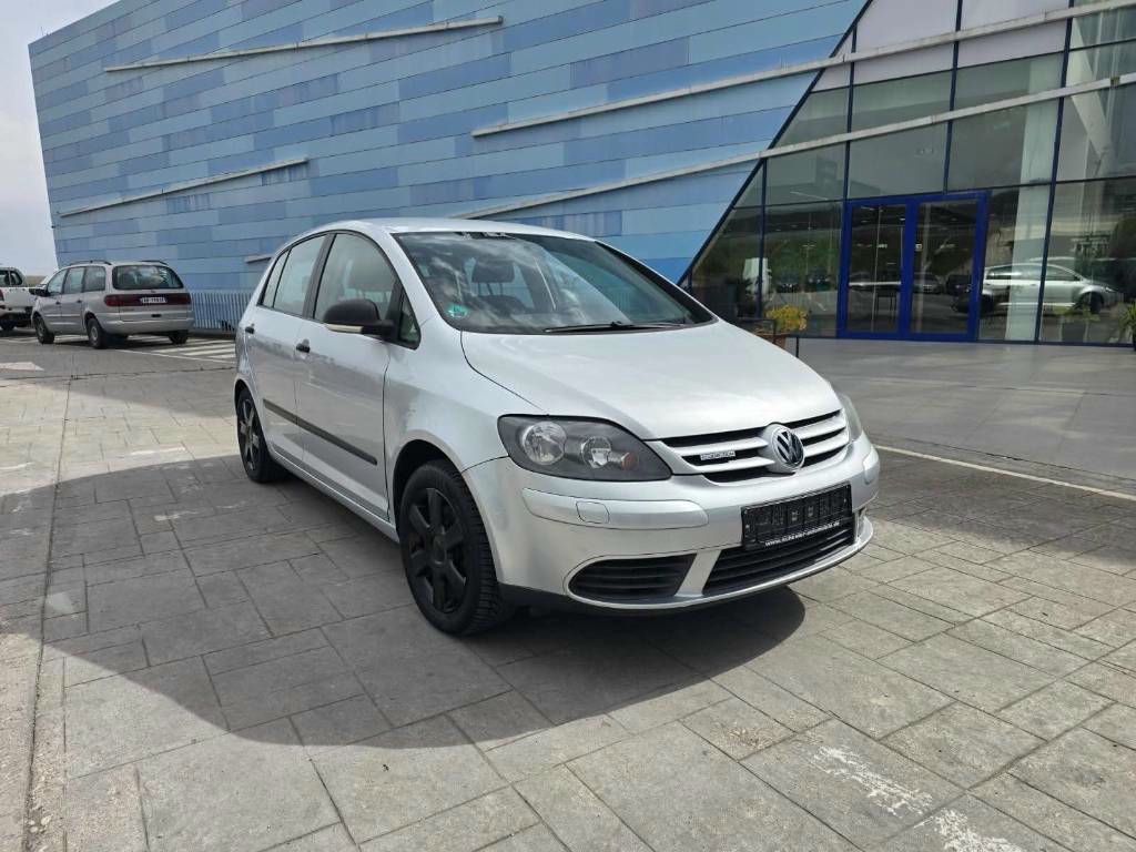 Volkswagen Golf 2007 - foto 1