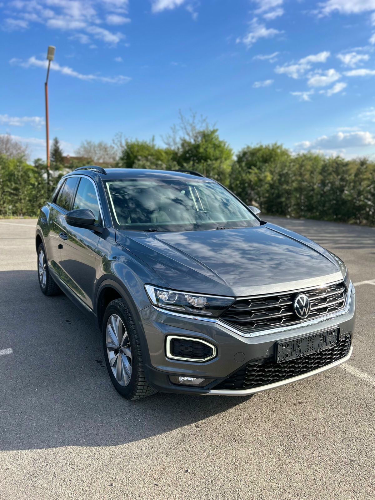 Volkswagen T-Roc 2021 - foto 1