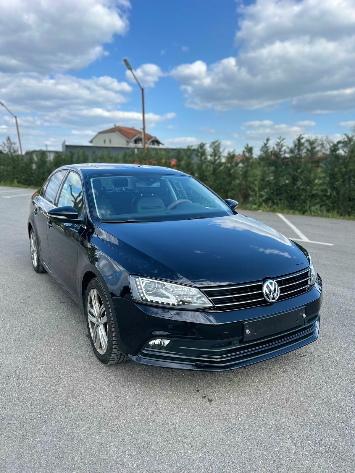 Volkswagen Jetta 2016 - foto 1