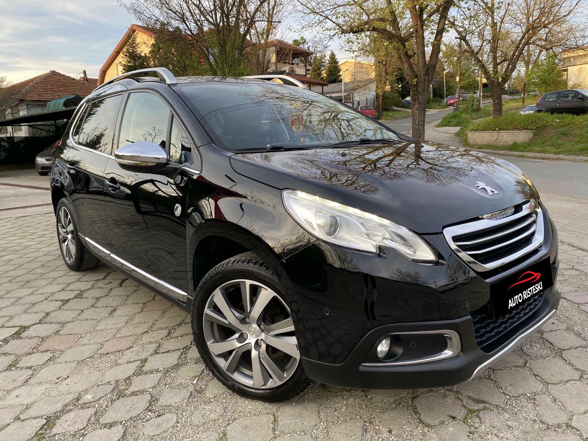 Peugeot 2008 2016 - foto 1