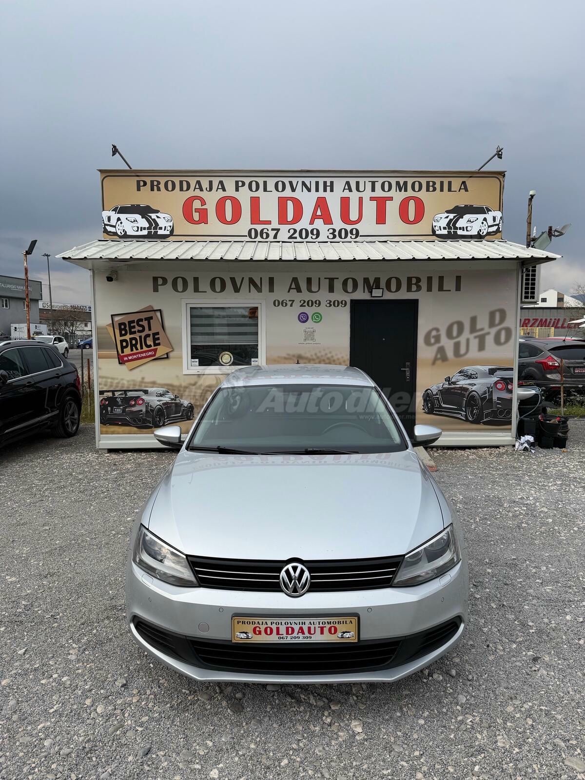 Volkswagen Jetta 2011 - foto 1