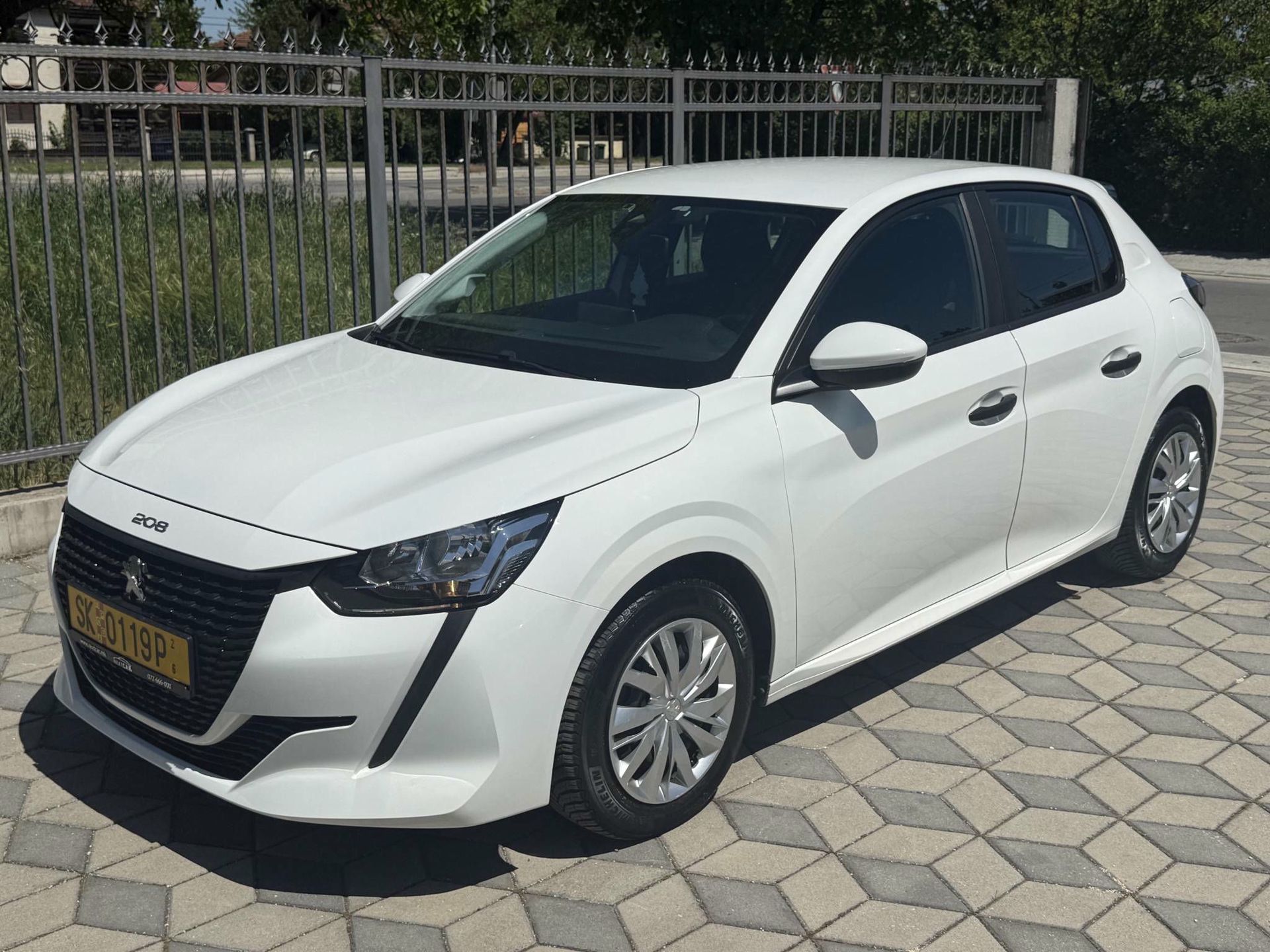 Peugeot 208 2021 - foto 1