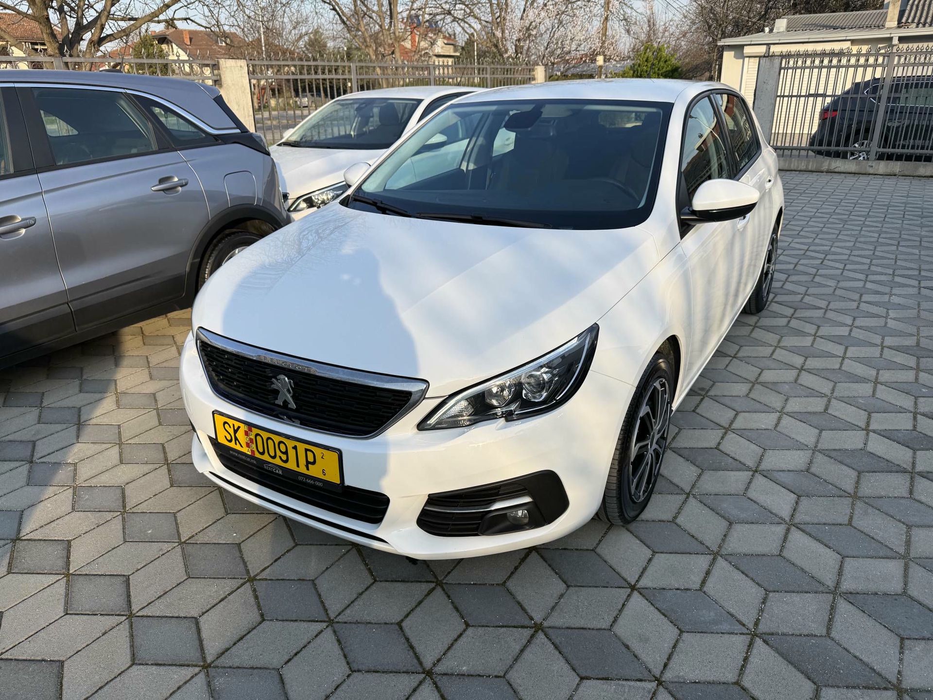 Peugeot 308 2021 - foto 1