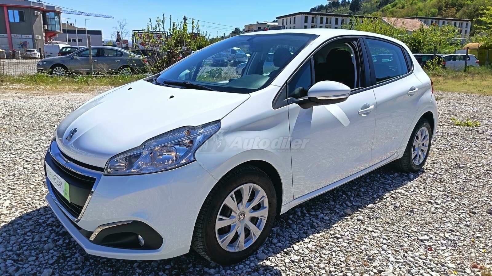 Peugeot 208 2018 - foto 1