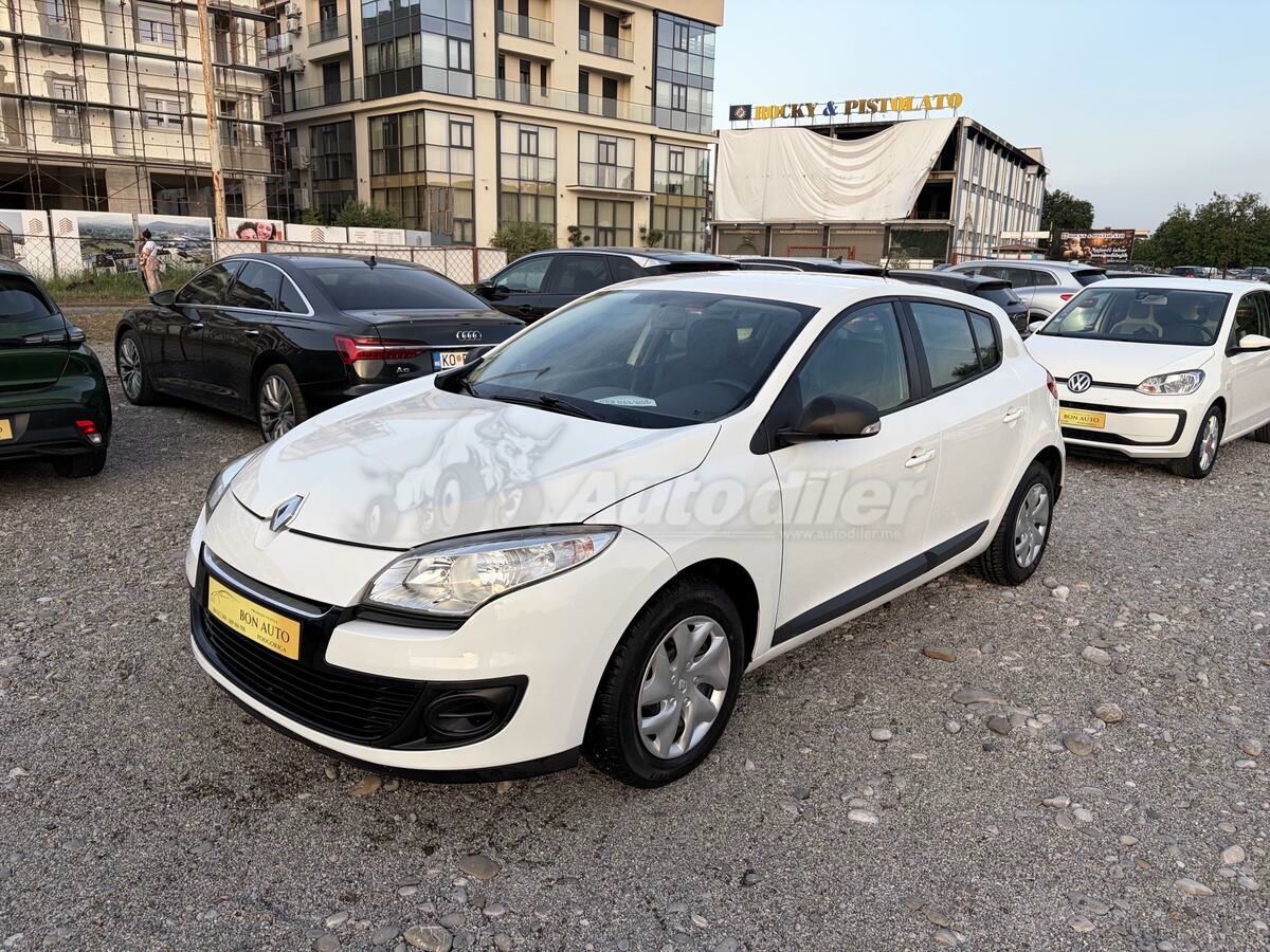 Renault Megane 2013 - foto 1