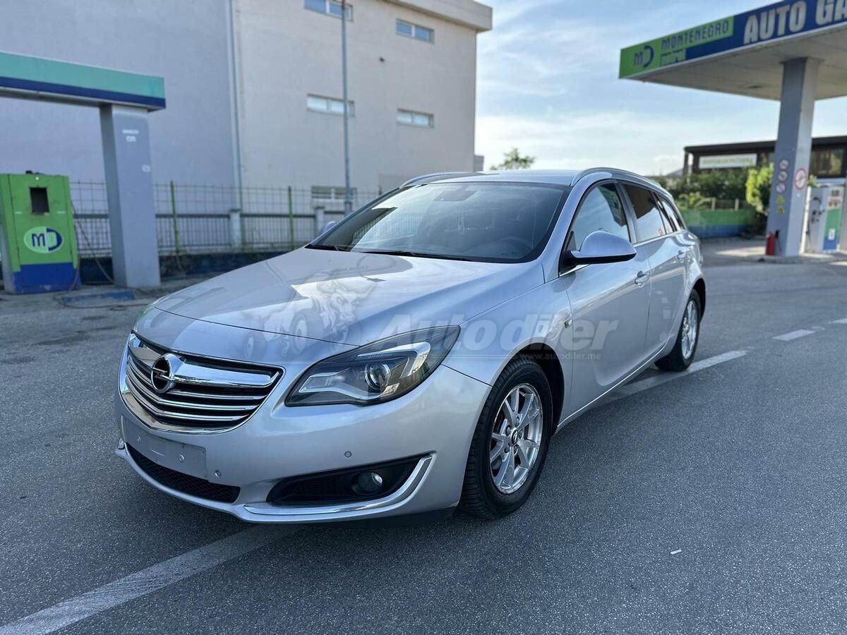 Opel Insignia 2013 - foto 1