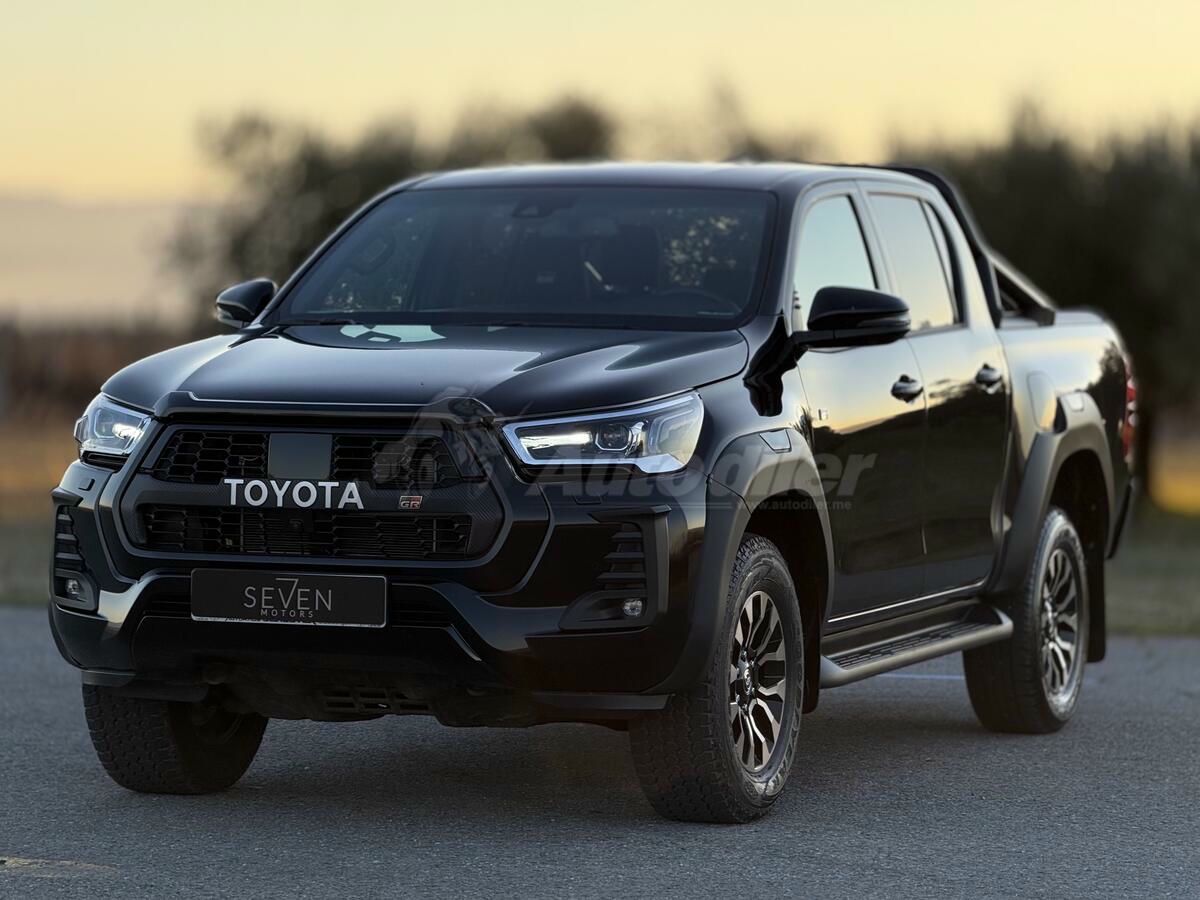 Toyota HiLux 2023 - foto 1