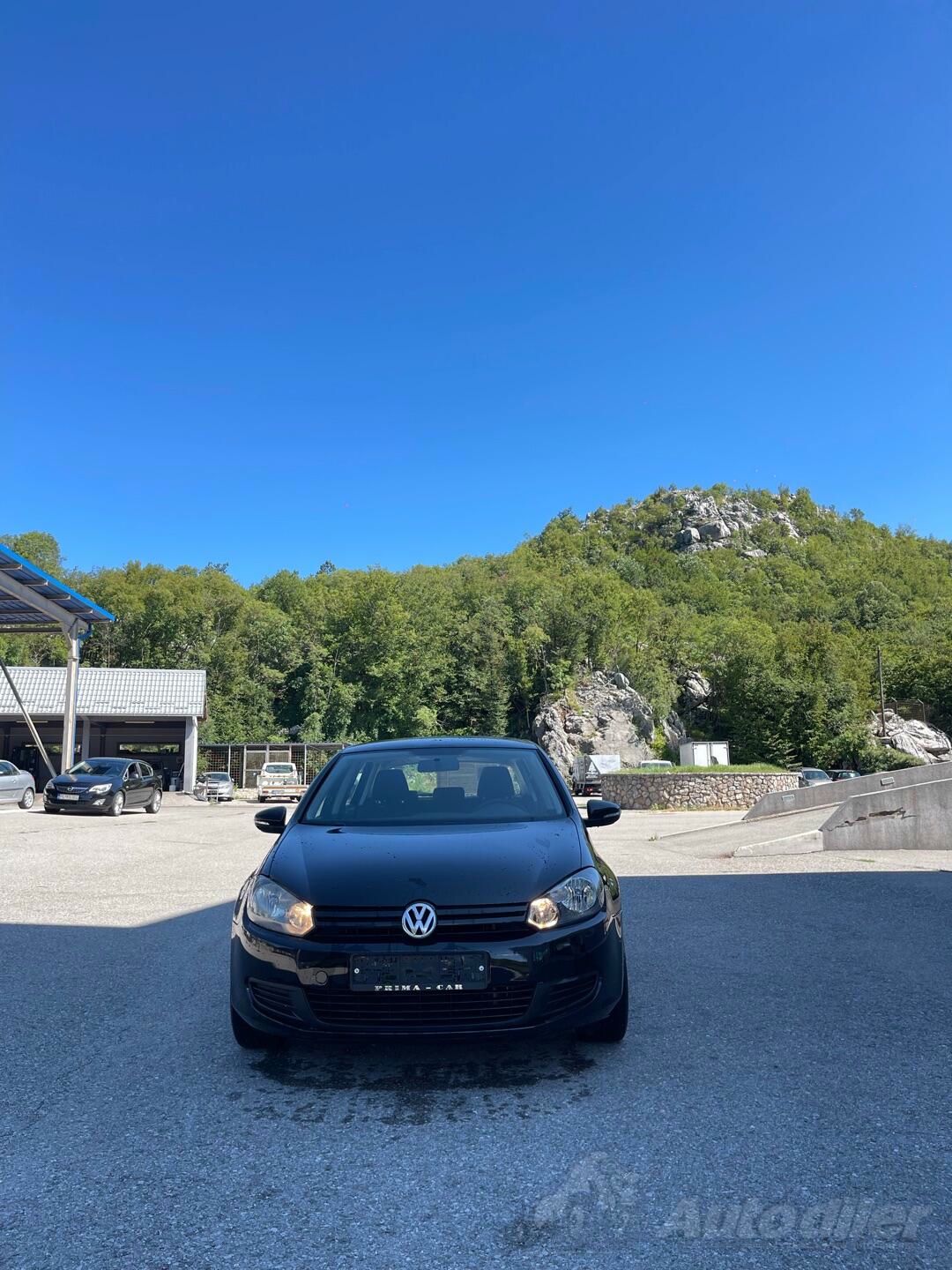 Volkswagen Golf 2010 - foto 1