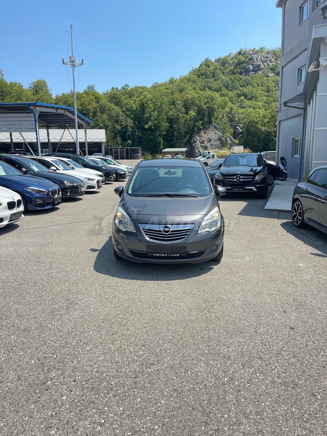 Opel Meriva 2011 - foto 1