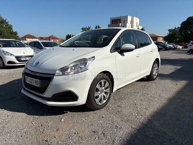 Peugeot 208 2018 - foto 1